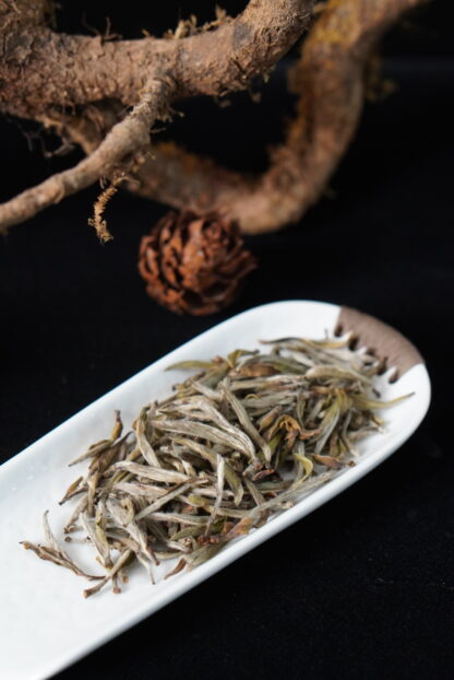 Chuanhanji · Spring Charm Meets Green Hills Series · 2015 Silver Needle White Tea (Loose Leaf) - Image 7