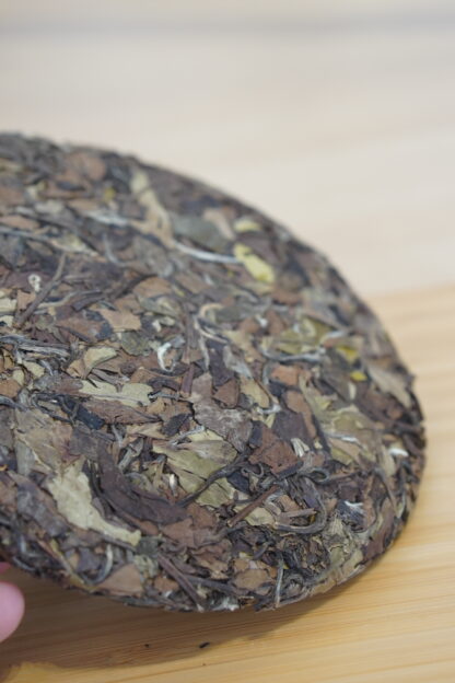 Chuan Han Ji · Mark of Time | 8-Year Aged Fuding White Tea 2017 Shou Mei Cake (300g) - Image 6