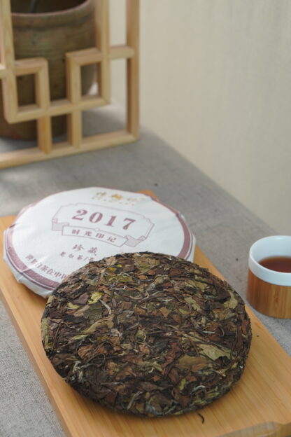 Chuan Han Ji · Mark of Time | 8-Year Aged Fuding White Tea 2017 Shou Mei Cake (300g) - Image 9