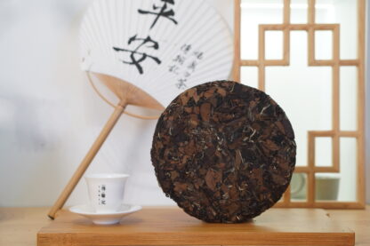 Chuan Han Ji · Mark of Time | Thirteen-Year Aged · Fuding White Tea 2012 Shou Mei Cake (300g) - Image 10