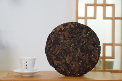Chuan Han Ji · Mark of Time | Thirteen-Year Aged · Fuding White Tea 2012 Shou Mei Cake (300g) - Image 12