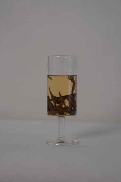 White Peony Tea 2016 – Aged Fuding White Tea Bai Mudan - Image 10