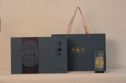 丹心鉴白牡丹 2013年 – 福鼎老白茶，陳香濃郁，醇厚悠長